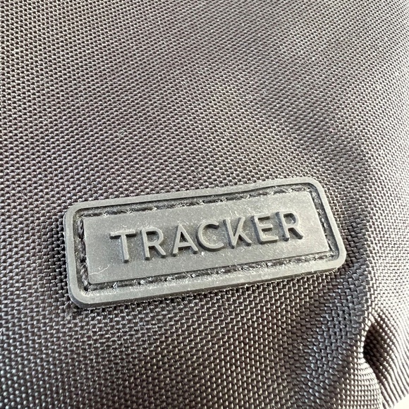 Tracker Anti Theft Crossbody Bag Travel Black 12" x 10" x 4.5 RFID slot - Picture 9 of 9